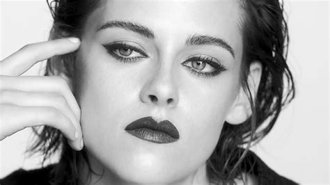 kristen stewart chanel makeup 2017 collier schorr|Kristen Stewart takes on the Starring Role with Eye Makeup – .